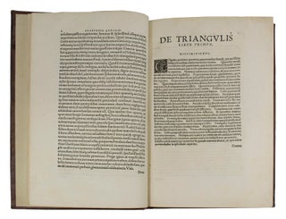 Triangulis omnímodis libri quinque